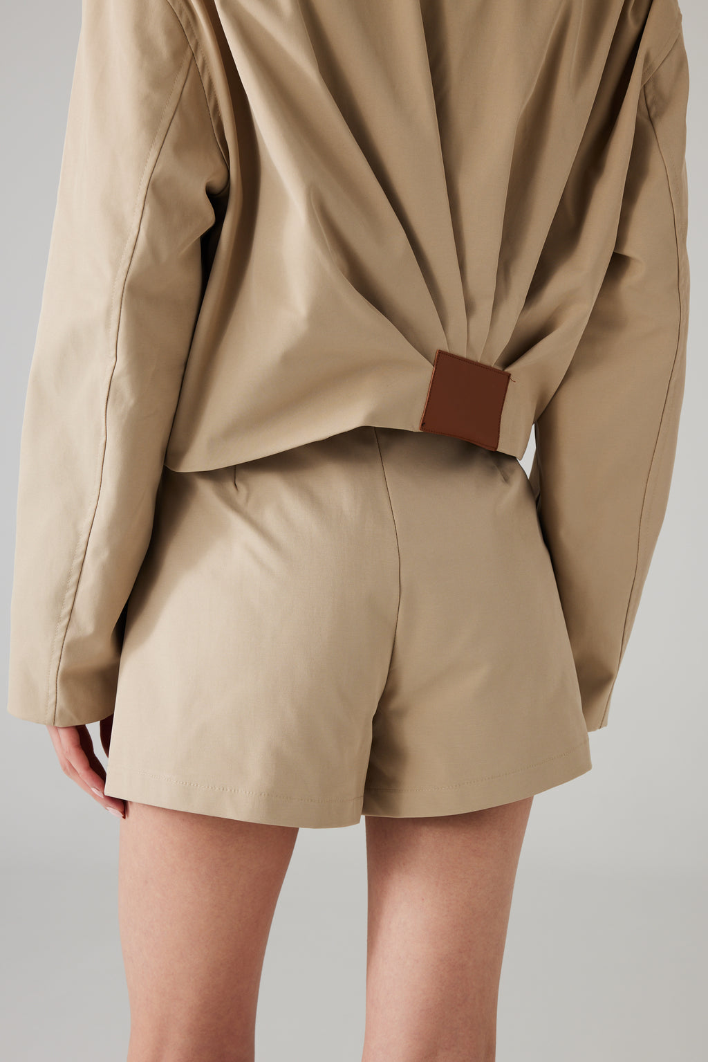 SORÉN SKORT BEIGE