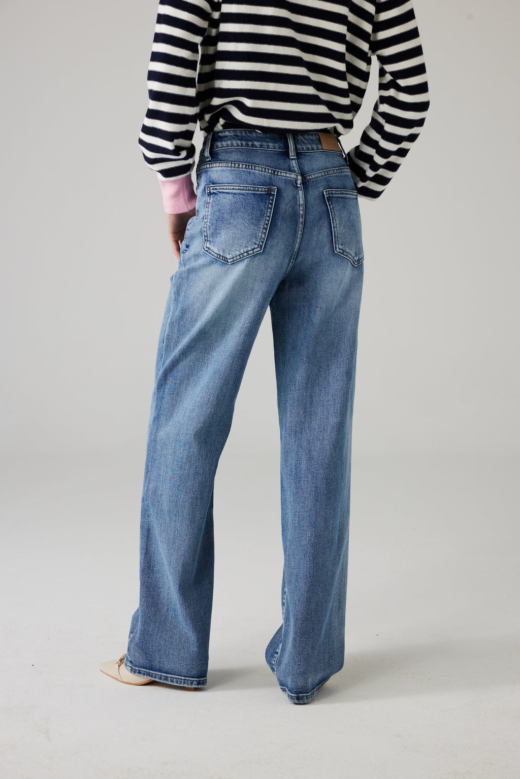MARA STRAIGHT JEANS BLAUW