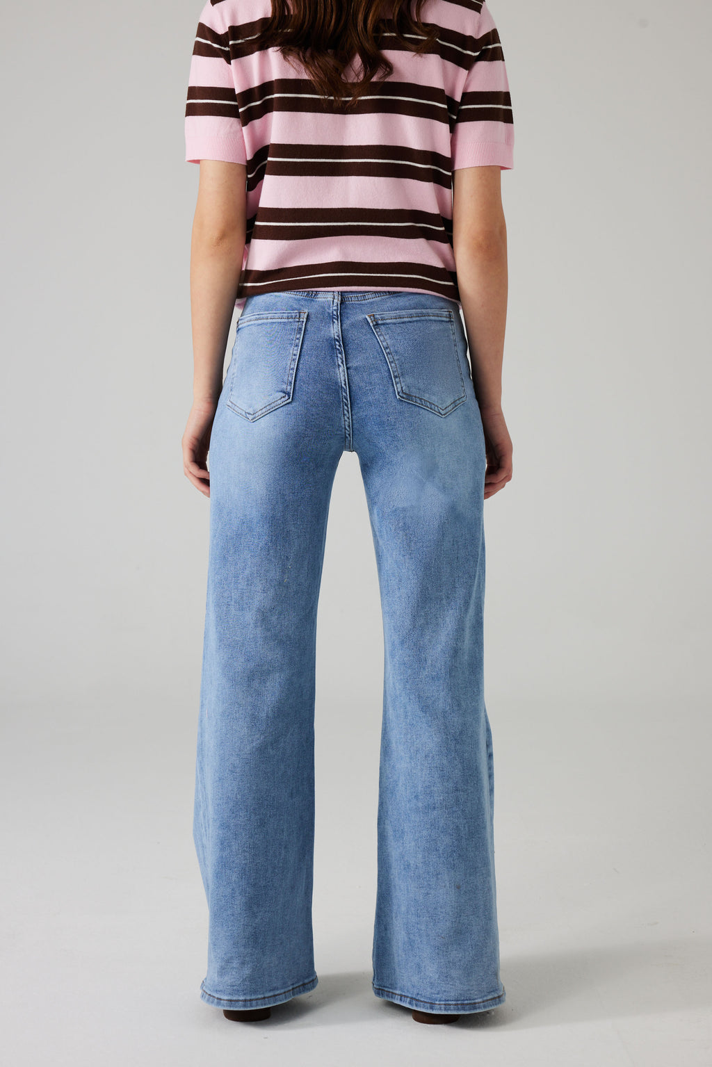 NOVIRA WIDE LEG JEANS WITH STRETCH – LIGHT BLUE