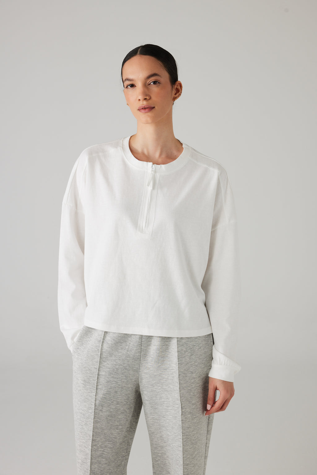 NOREL ZIP TOP WHITE