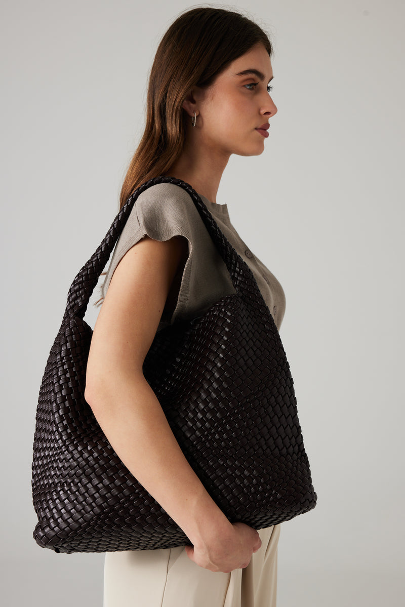 LUMA WOVEN BAG DARK BROWN