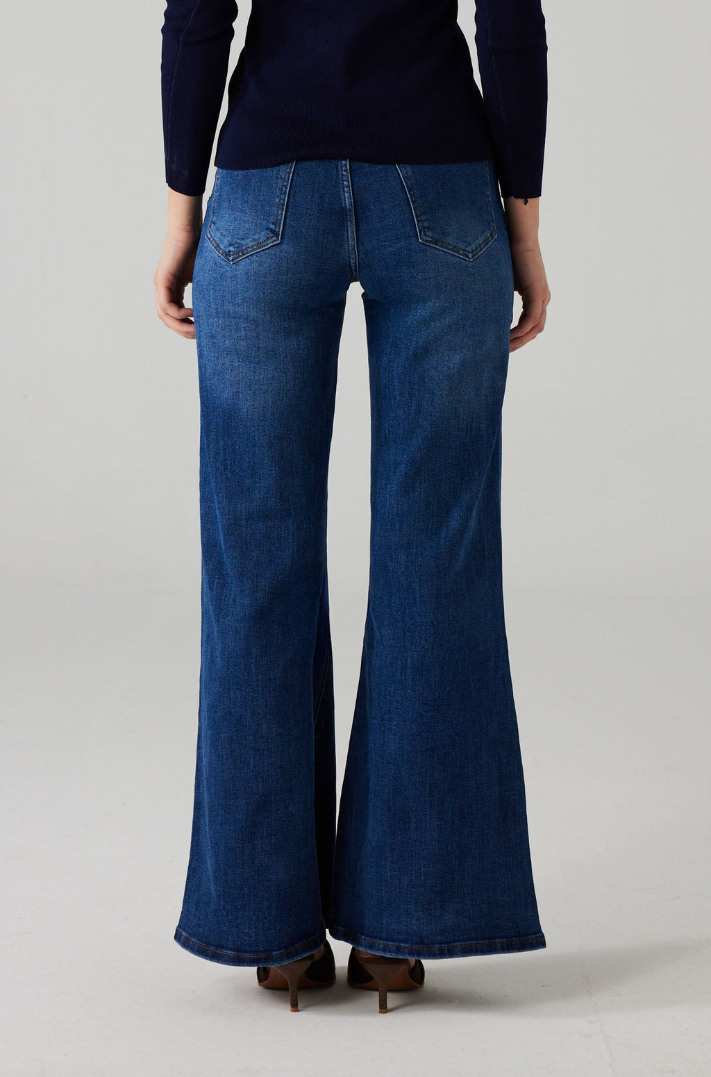NOVIRA WIDE LEG JEANS WITH STRETCH – DARK BLUE