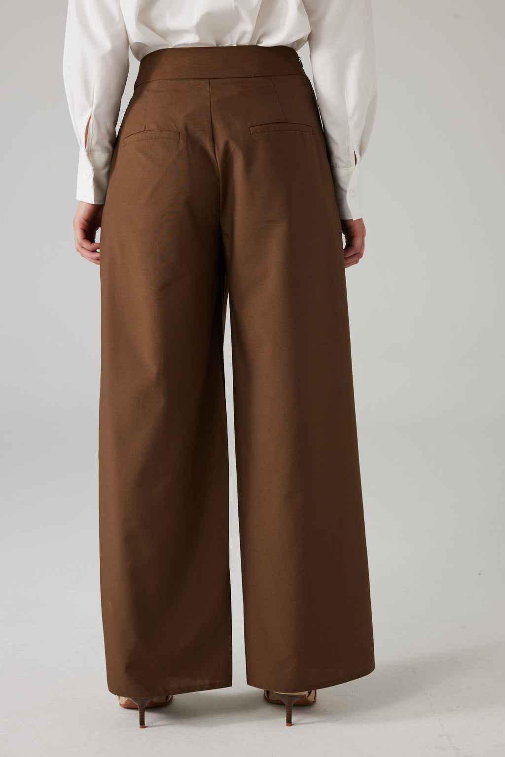 AUREON TROUSER BROWN