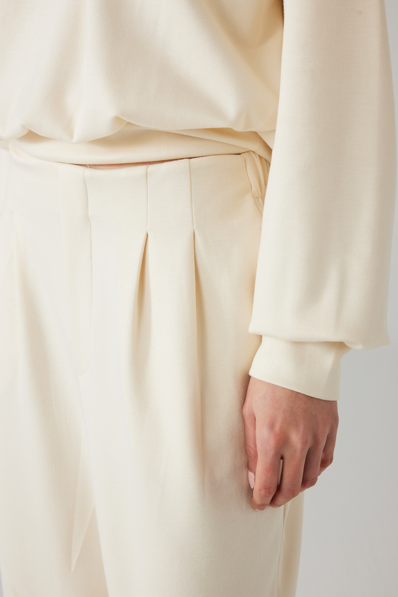 AIRA LOUNGE SET CREAM