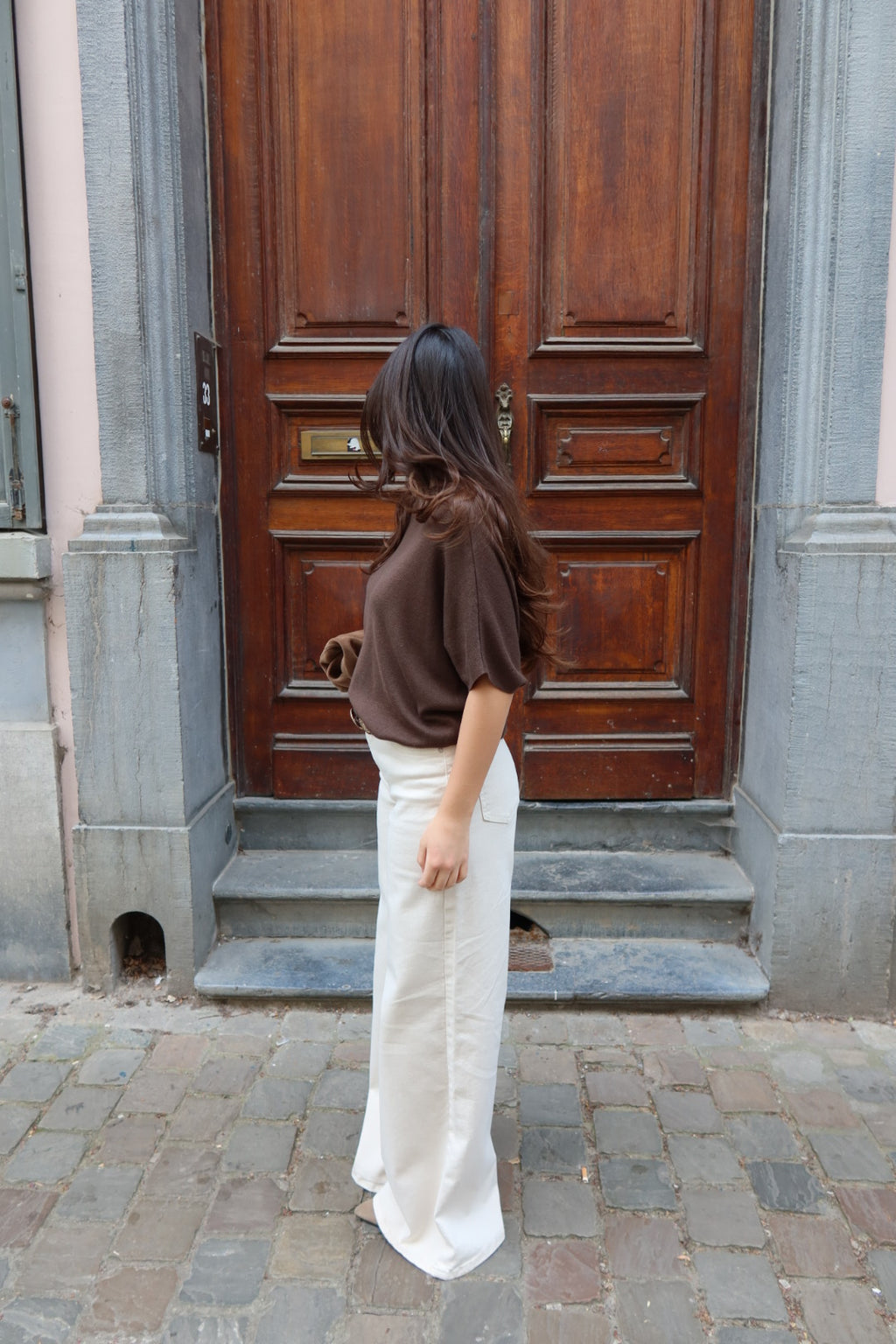 ISALINE ASYMMETRIC OFF-SHOULDER KNIT TOP - BROWN