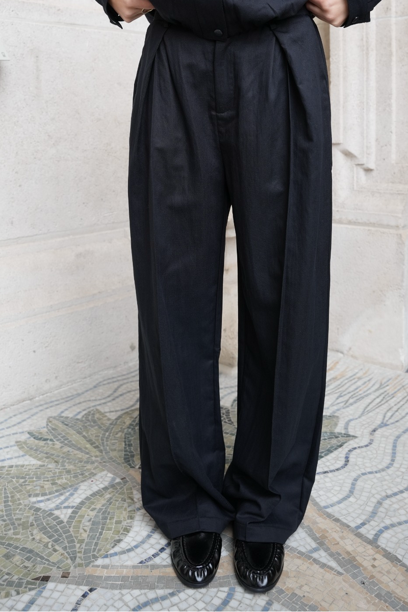 ELORIA PLEATED TROUSERS NAVY