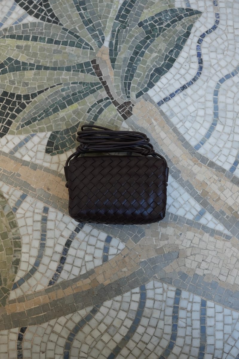 MESH MINI BAG DARK BROWN