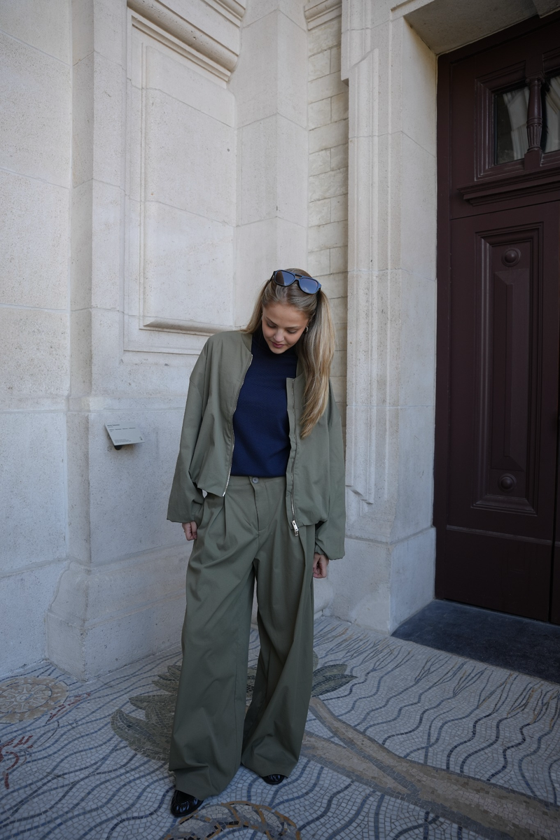 SOLENNE PLEATED TROUSERS KHAKI