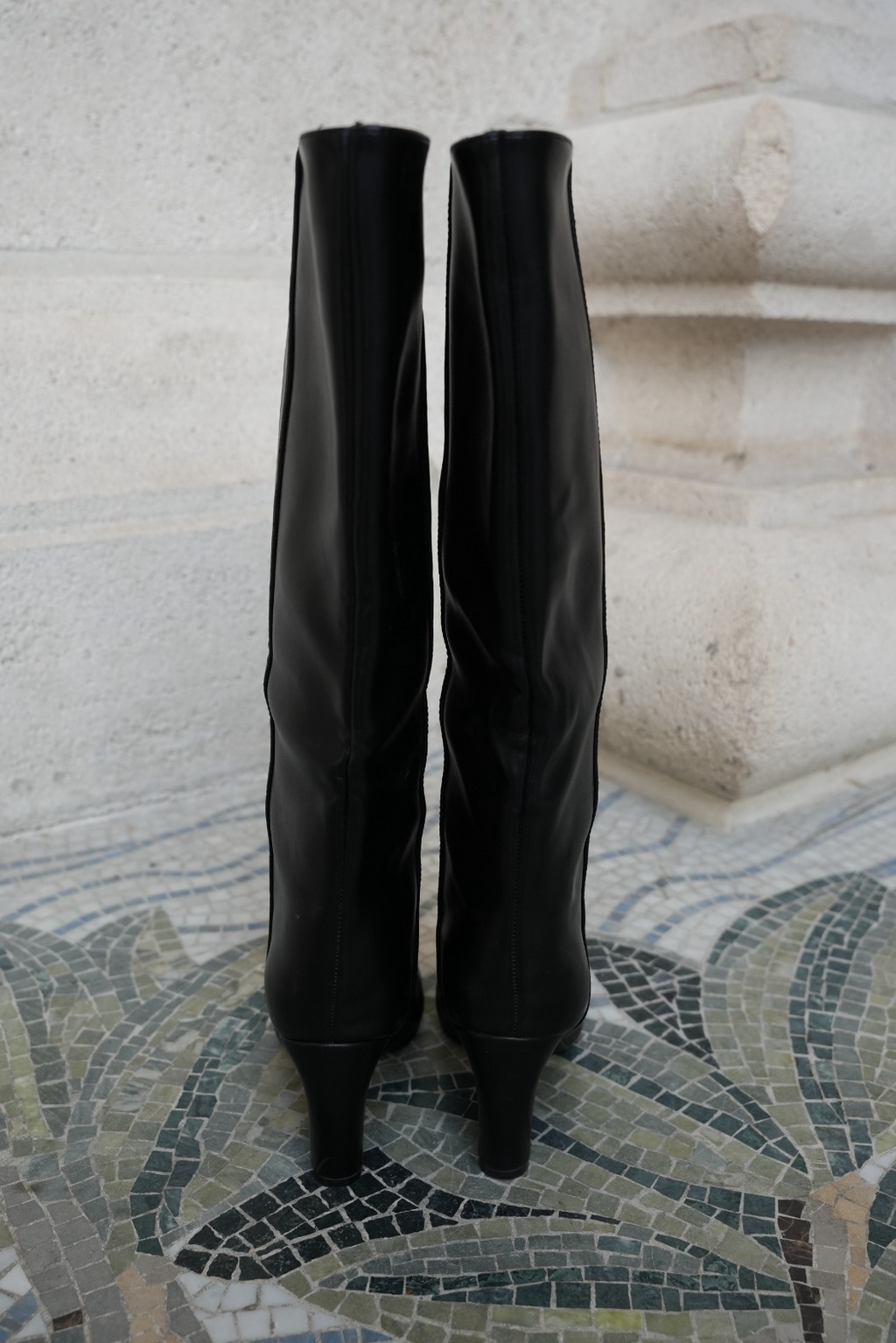 CELESTE HEELED BOOTS BLACK