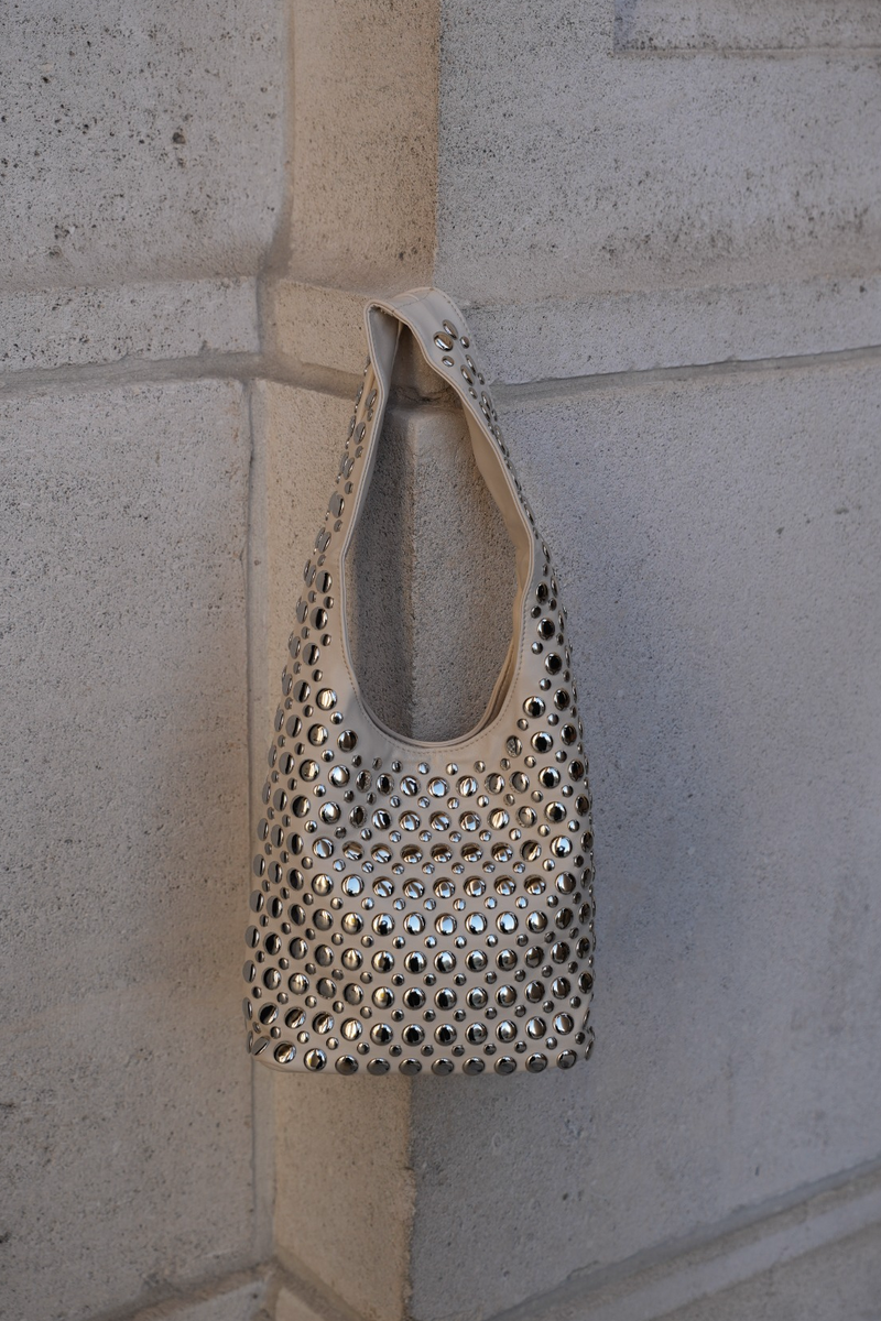 VALCERO BUCKET BAG CREAM