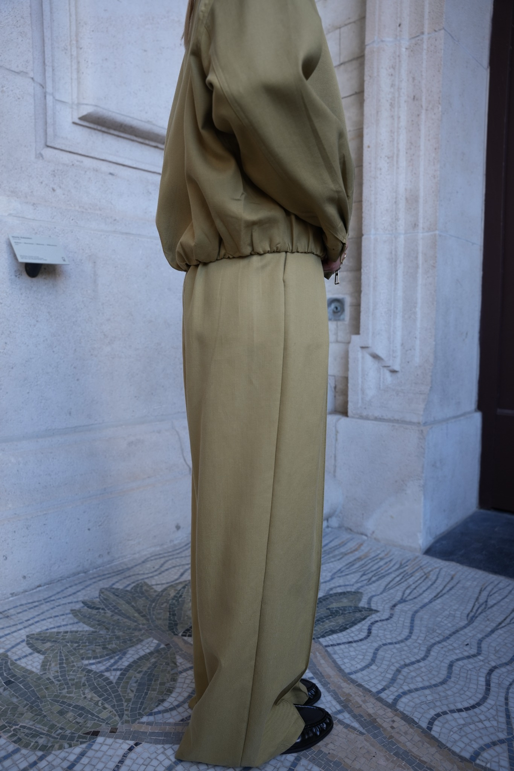 ELORIA PLEATED TROUSERS OLIVE