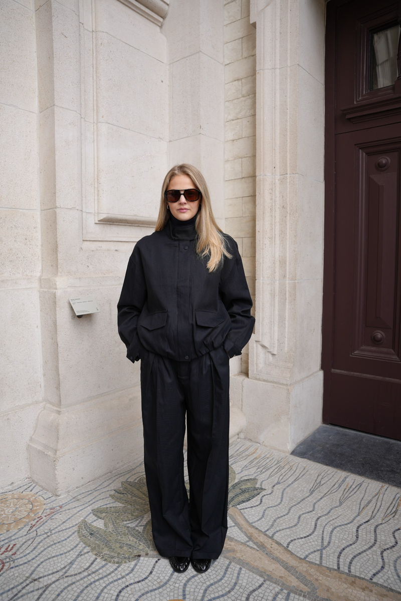 ELORIA PLEATED TROUSERS NAVY