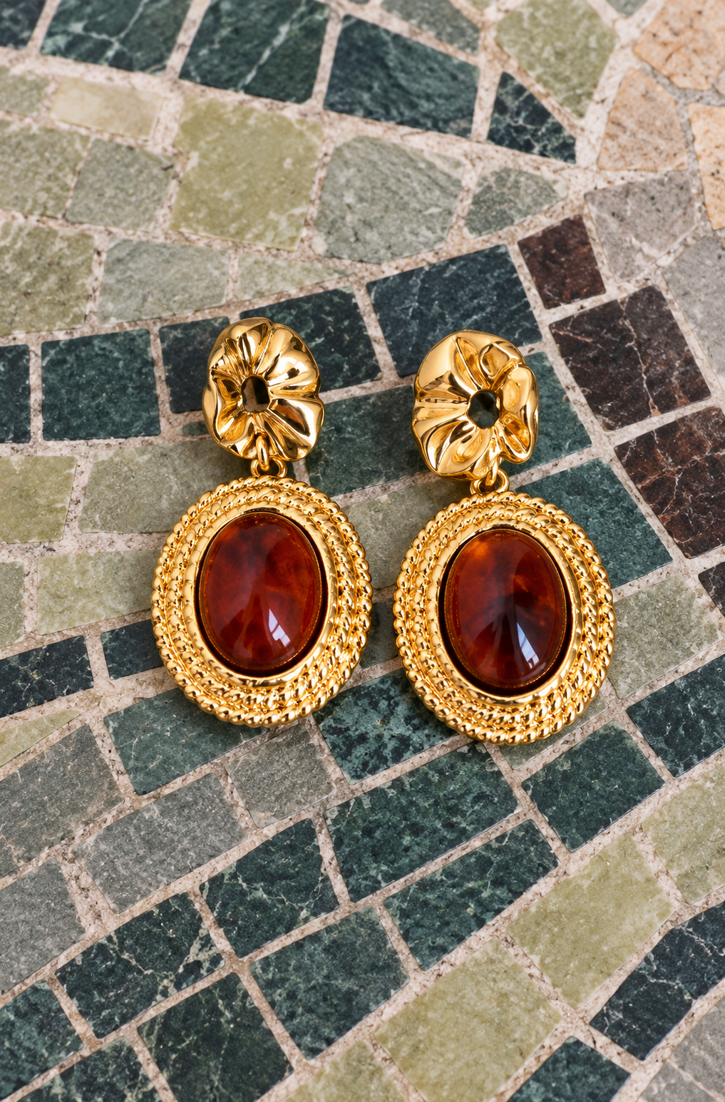 AMARA EARRINGS GOLD I RED