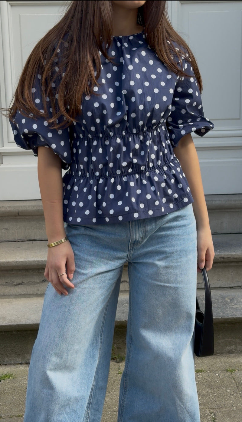 MAVIE SMOCKED PUFF SLEEVE TOP – POLKA DOT (NAVY/WHITE)
