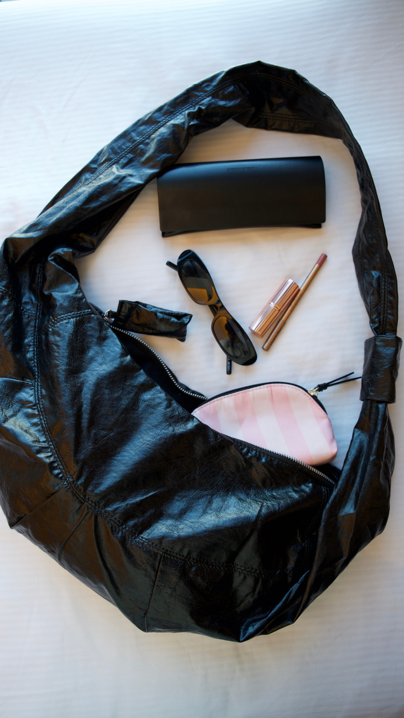 LOOP BAG BLACK