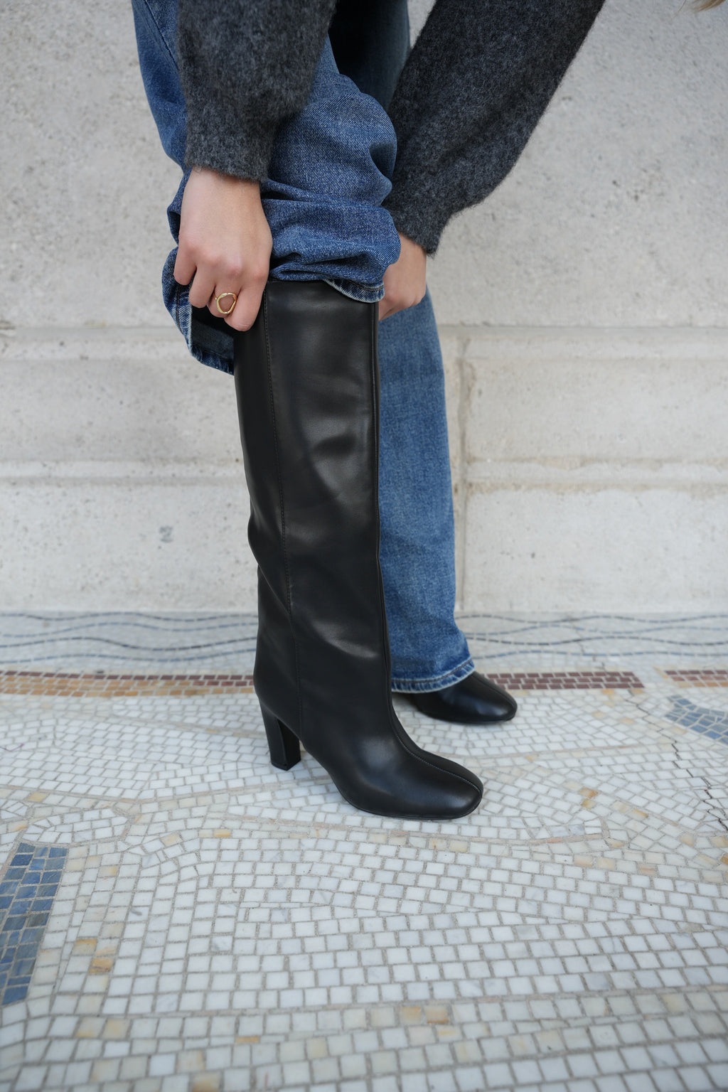 CELESTE HEELED BOOTS BLACK
